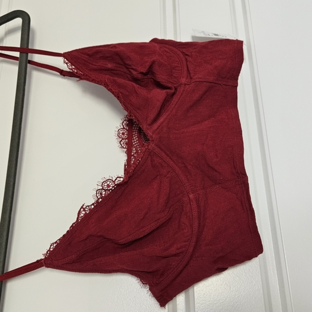 Elegant Red Lace Bralette